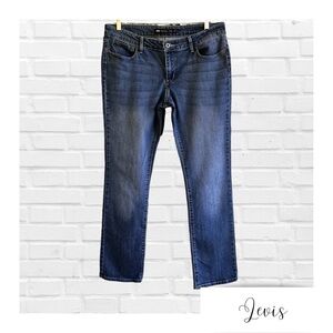 Levi’s Slight Curve Mid Rise Straight Leg Jeans Medium Rinse Women’s Size 14 EUC